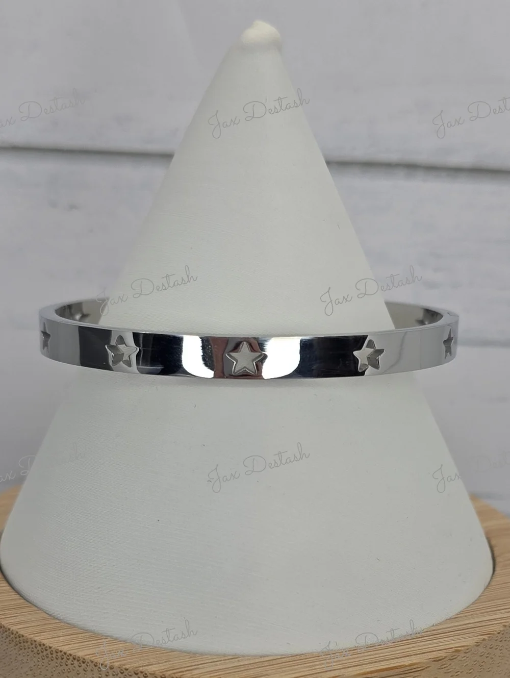 Stainless Steel Silver Tone Star Accent Bangle Bracelet BR116